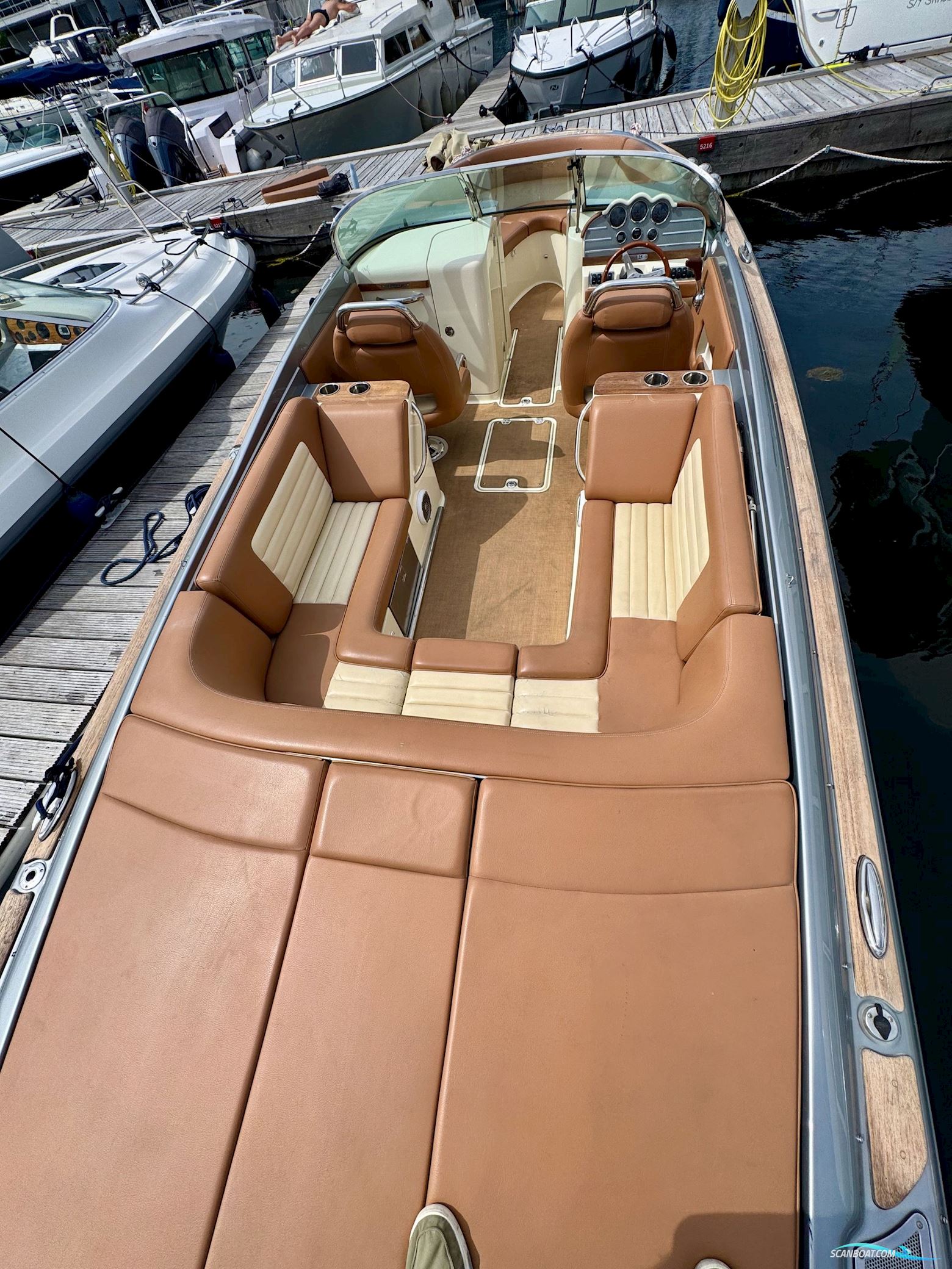 Chris Craft Launch 25