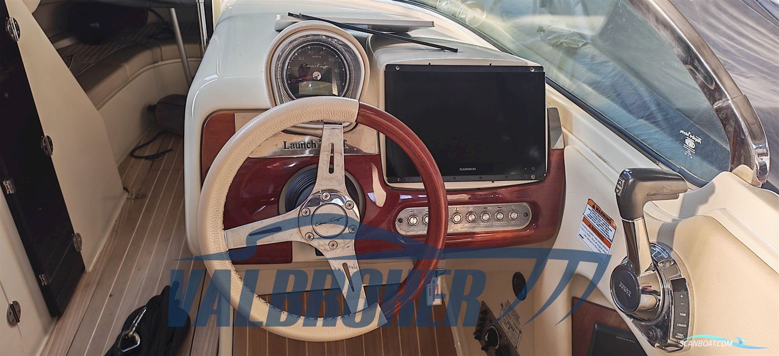 Chris Craft Launch 28 GT - Heritage Edition