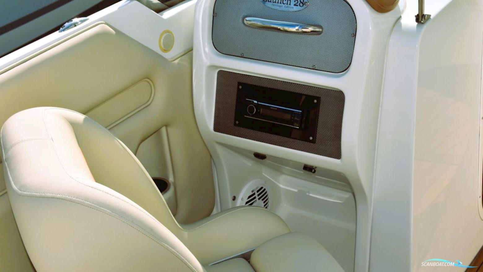 Chris Craft Launch 28