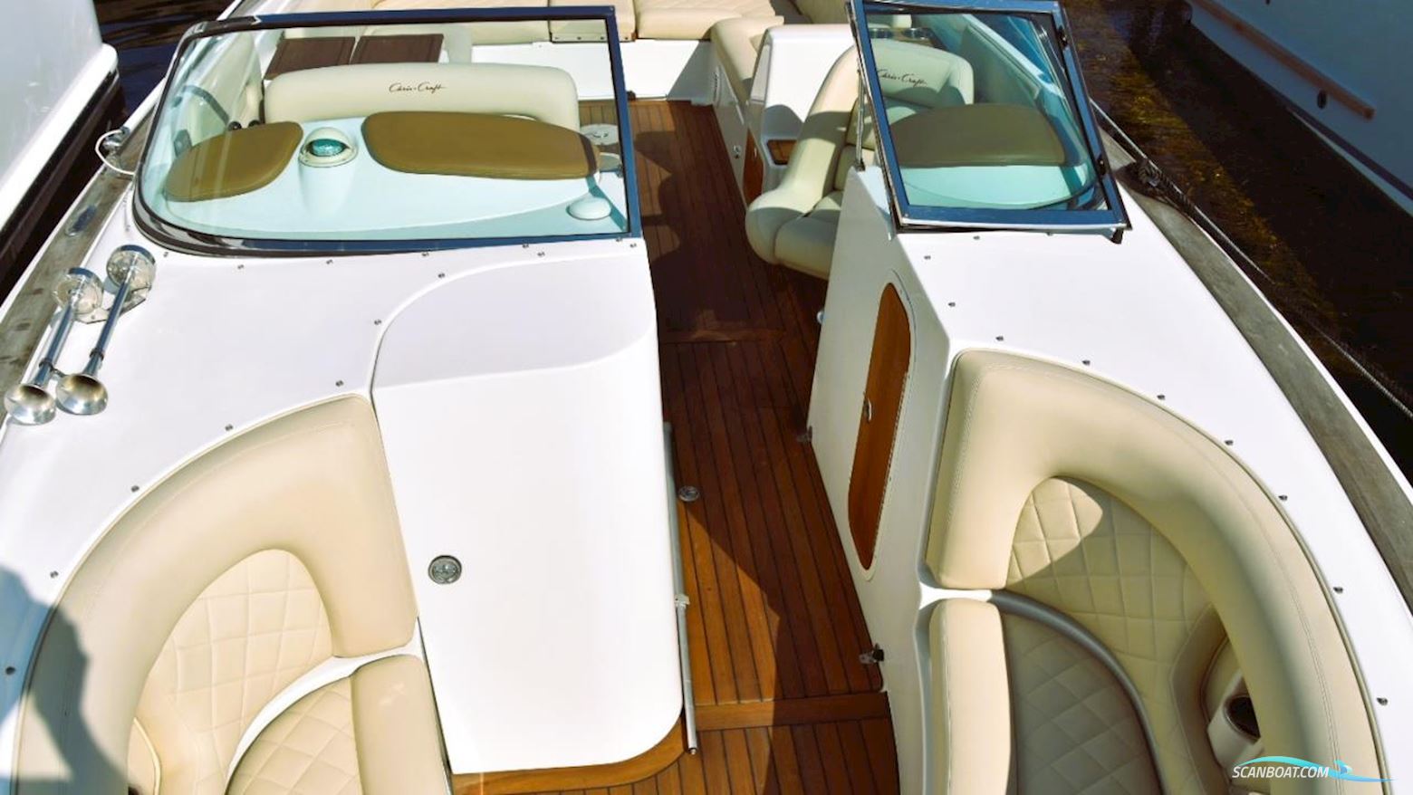 Chris Craft Launch 28