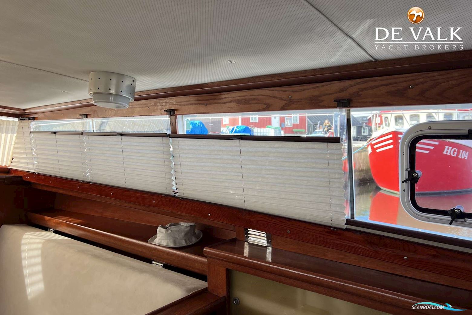 Chris-Craft Roamer Express Deluxe