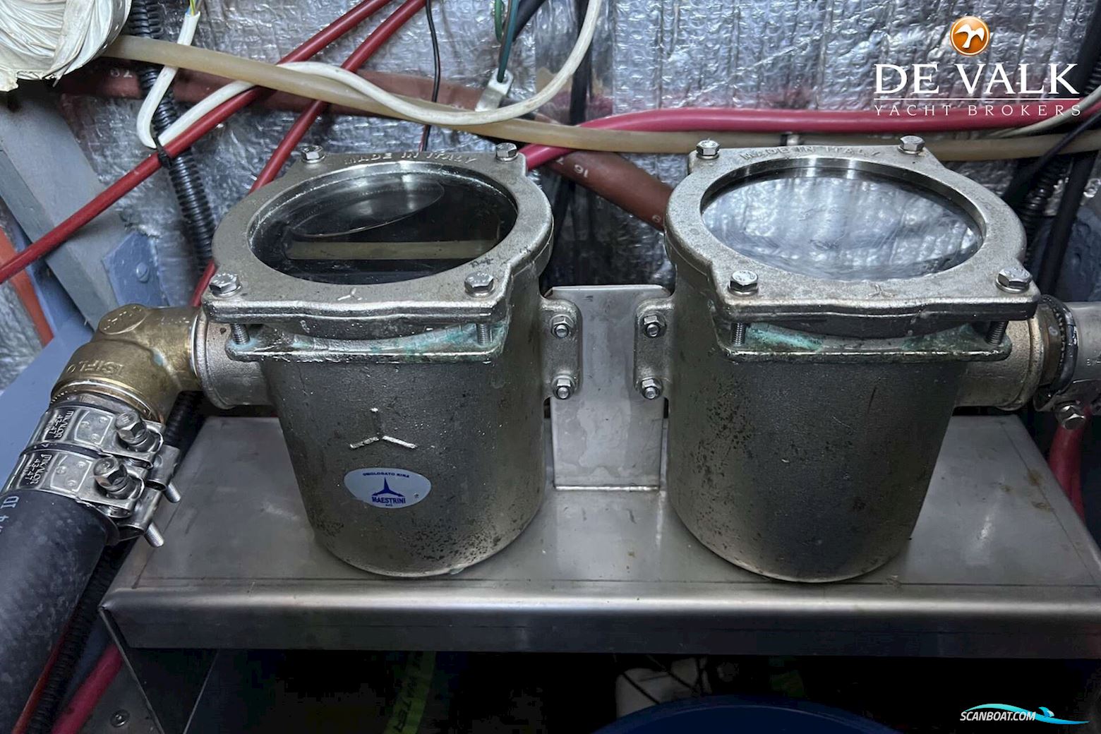 Chris-Craft Roamer Express Deluxe