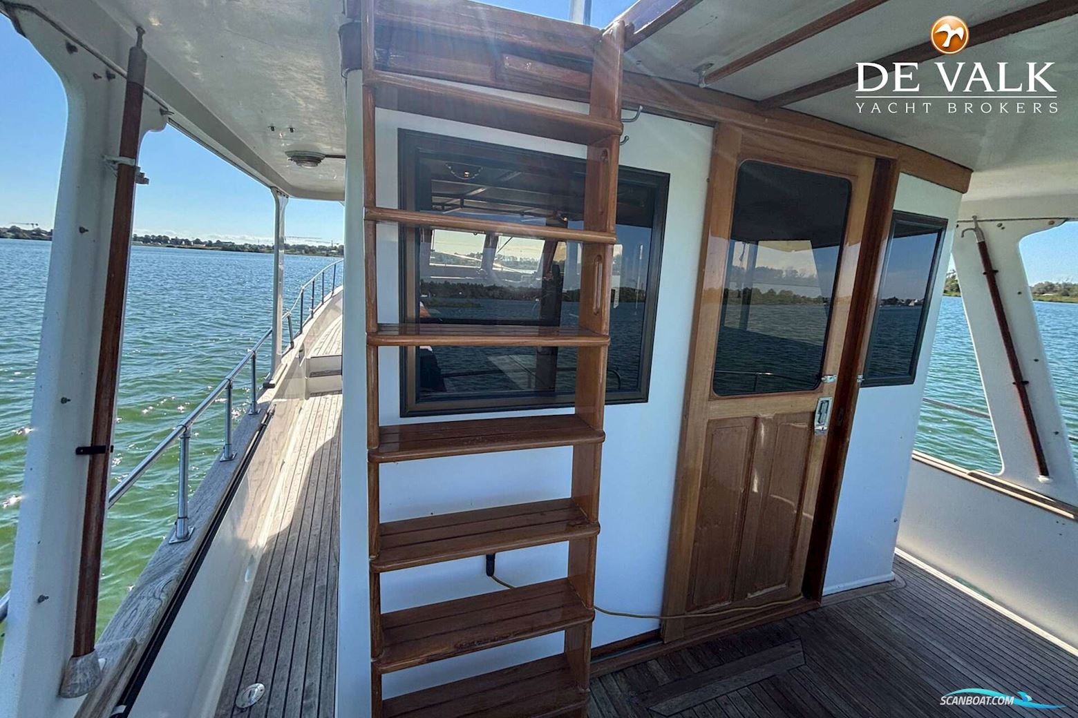 CHUNG HWA BOAT BUILDING TRAWLER 36 SEA SEDAN