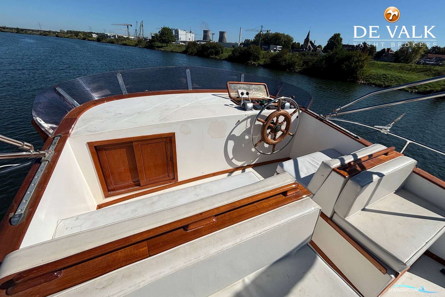 CHUNG HWA BOAT BUILDING TRAWLER 36 SEA SEDAN