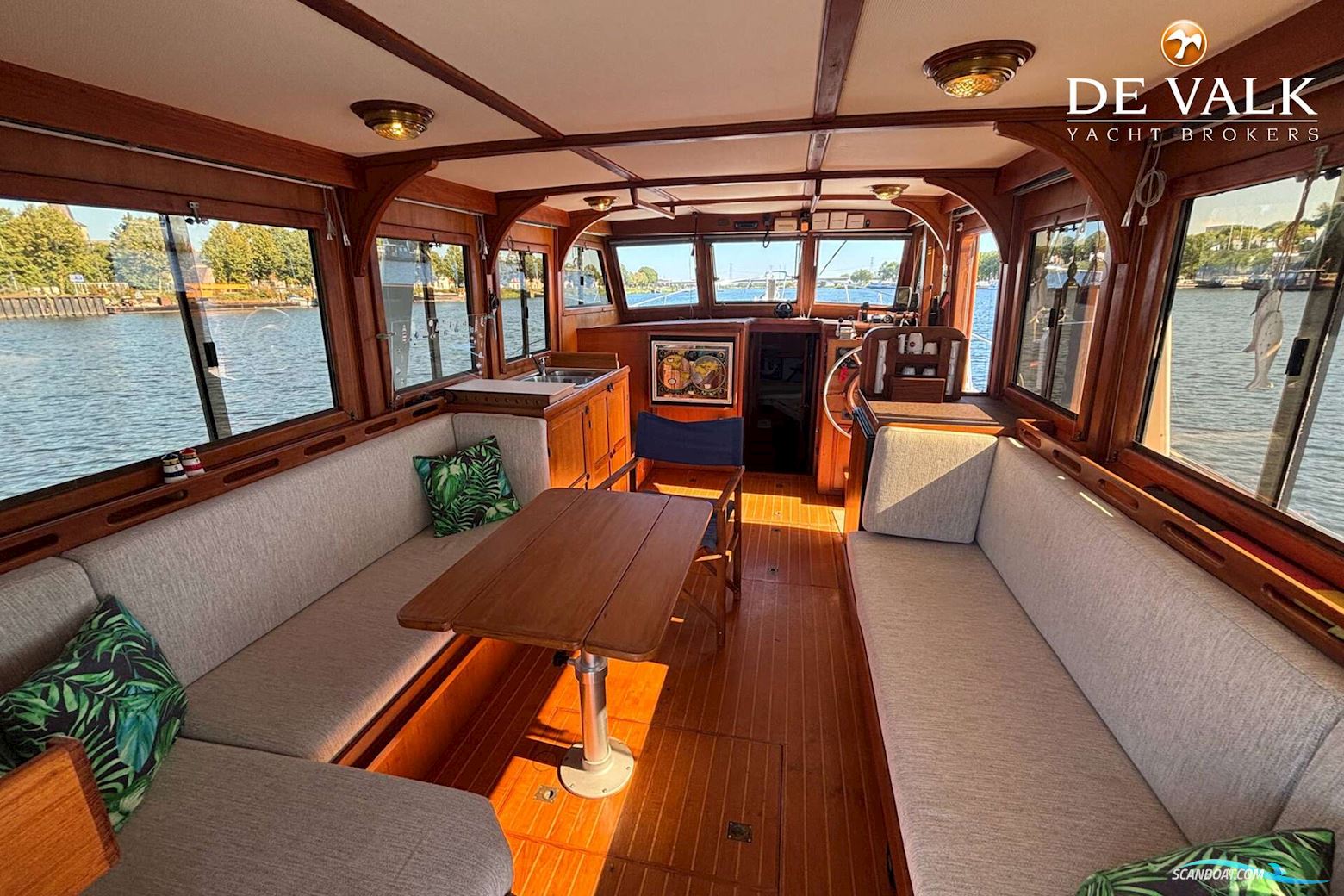 CHUNG HWA BOAT BUILDING TRAWLER 36 SEA SEDAN