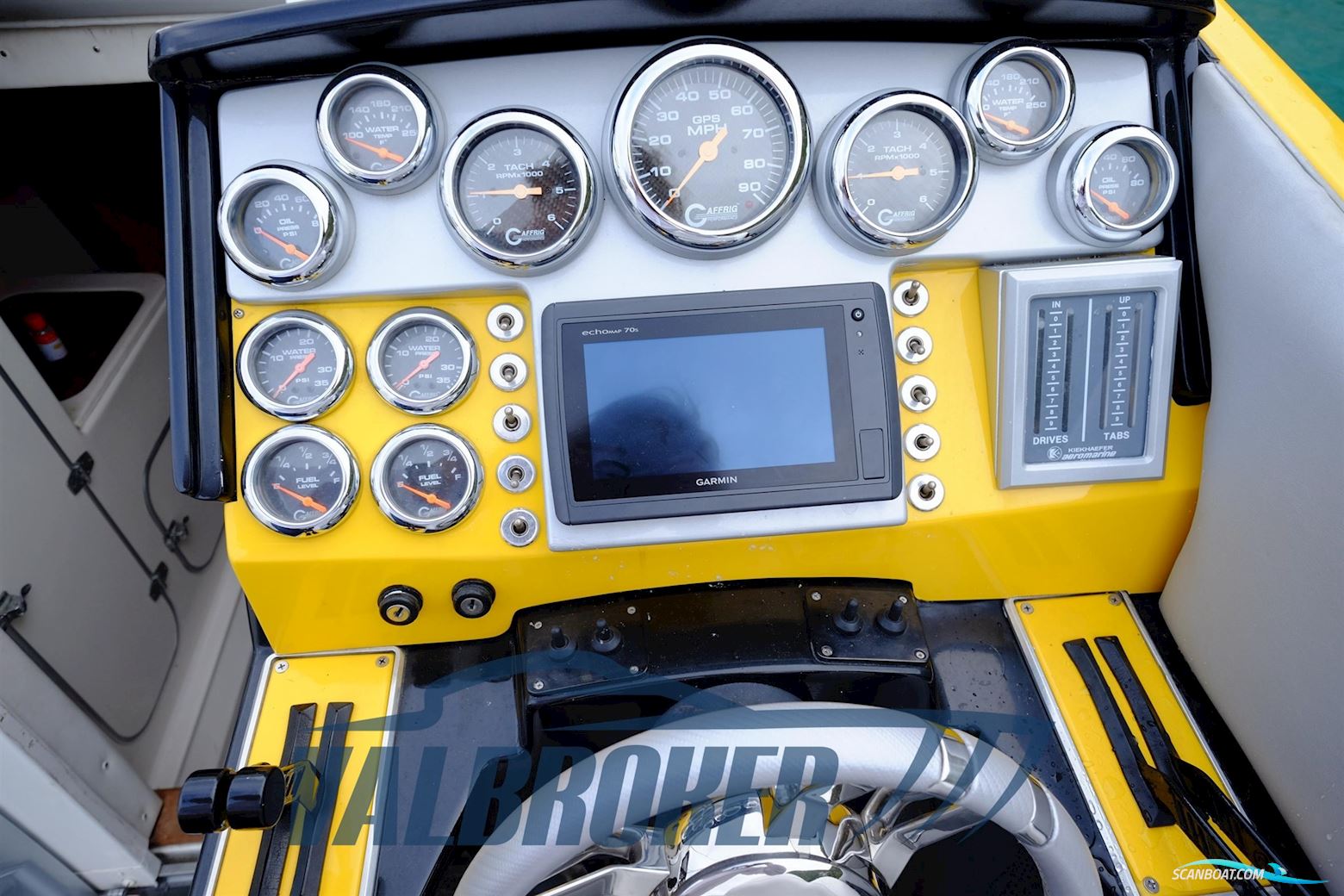 Cigarette R.T. 35' Cafe' Racer