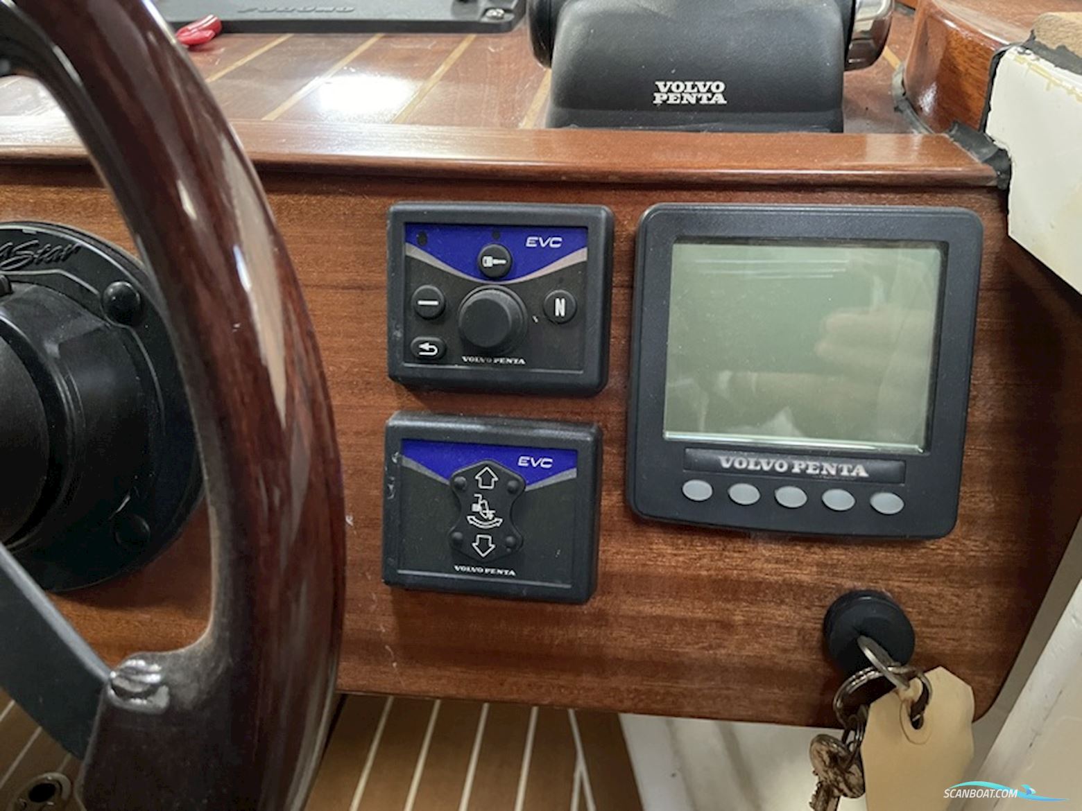 Classic Elegant Speedboat