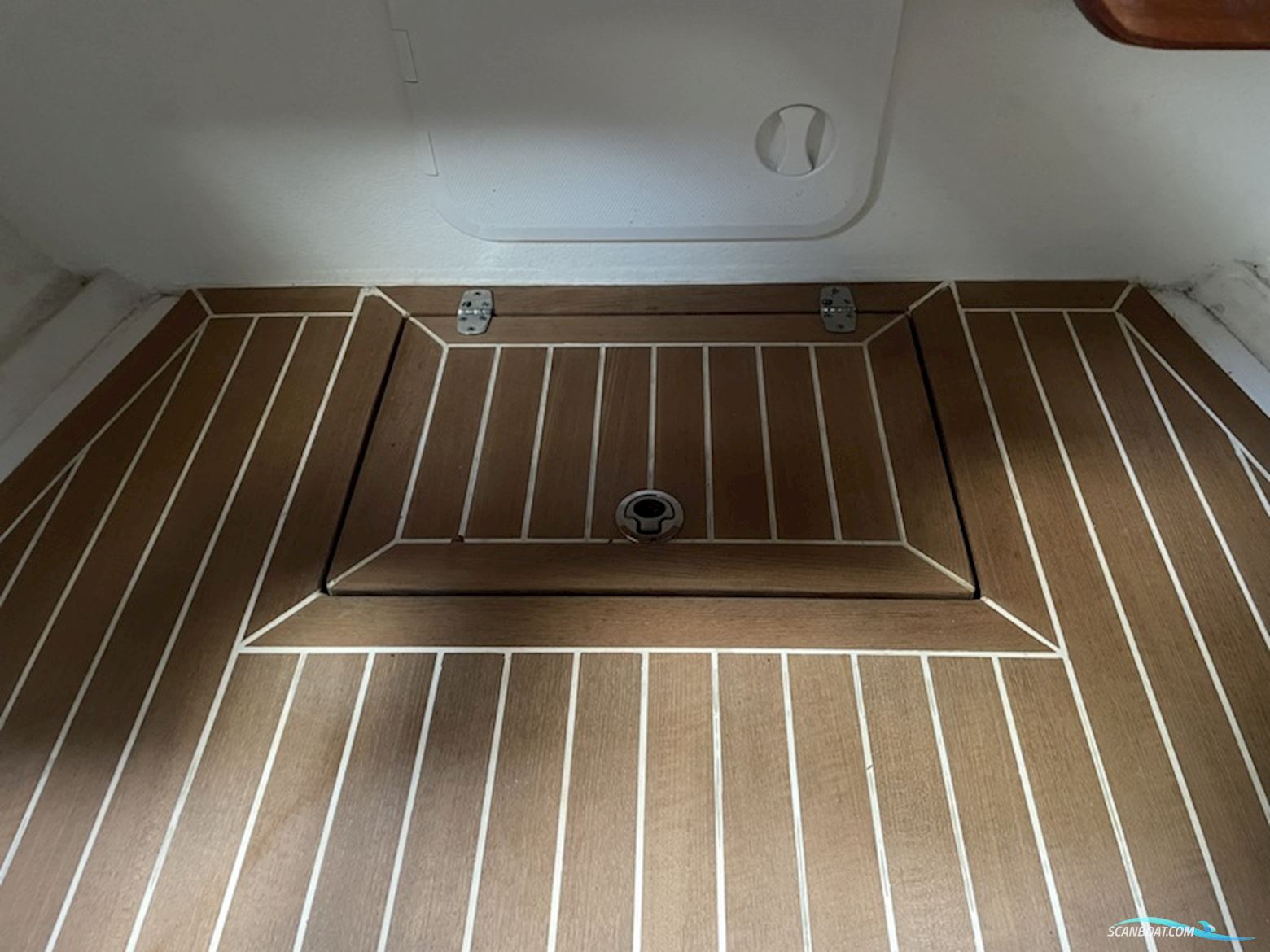 Classic Elegant Speedboat