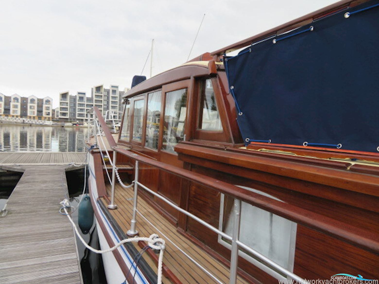 Classic Wooden Launch