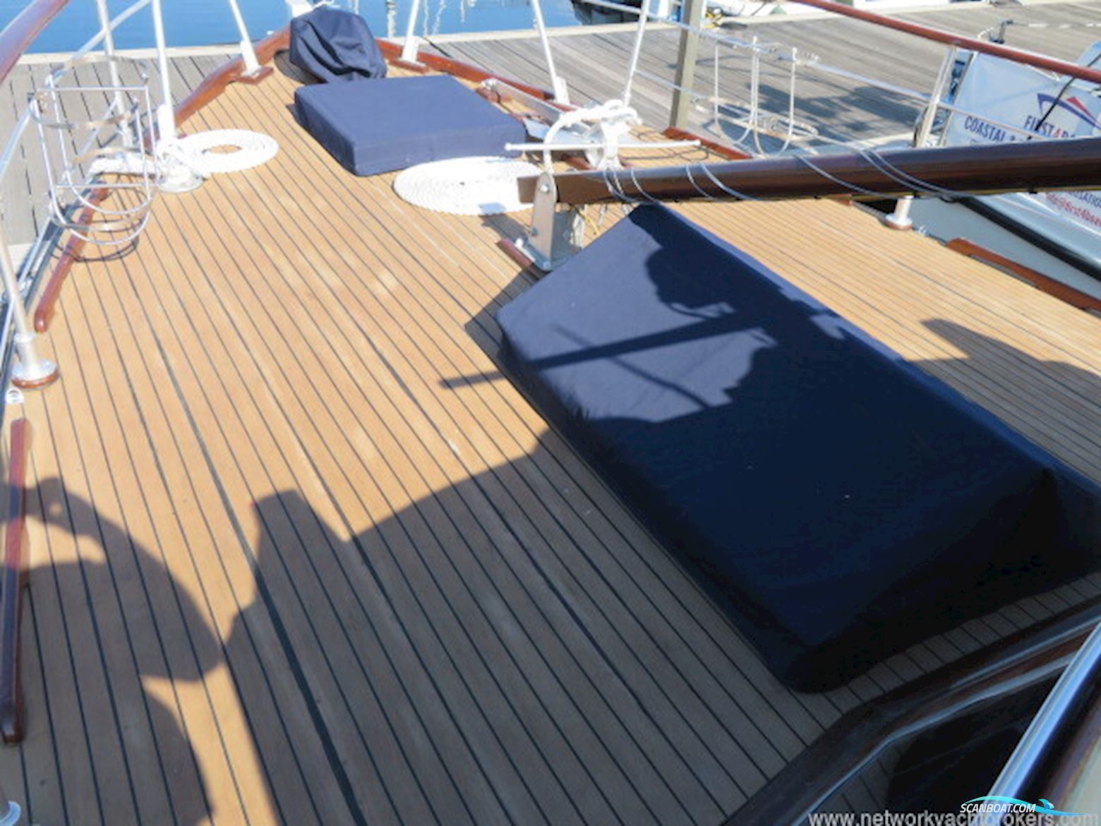 Classic Wooden Launch