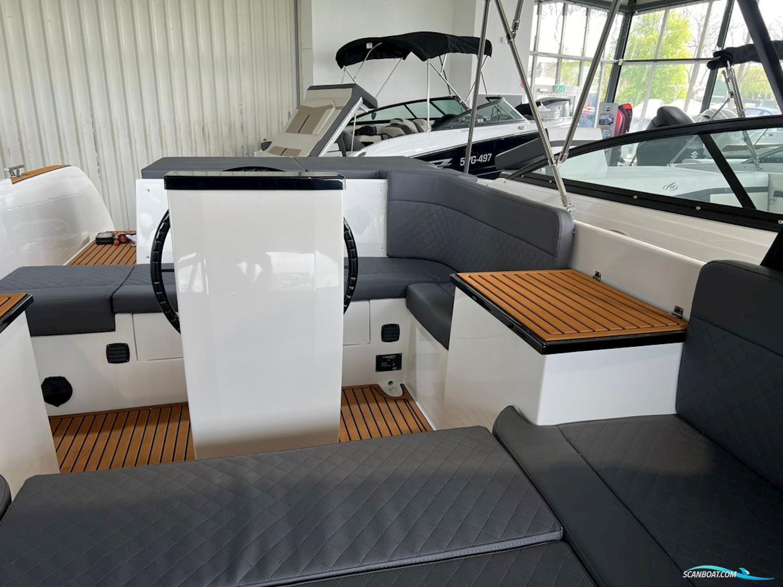 Clever 73 Tender Eindejaars Aanbieding!