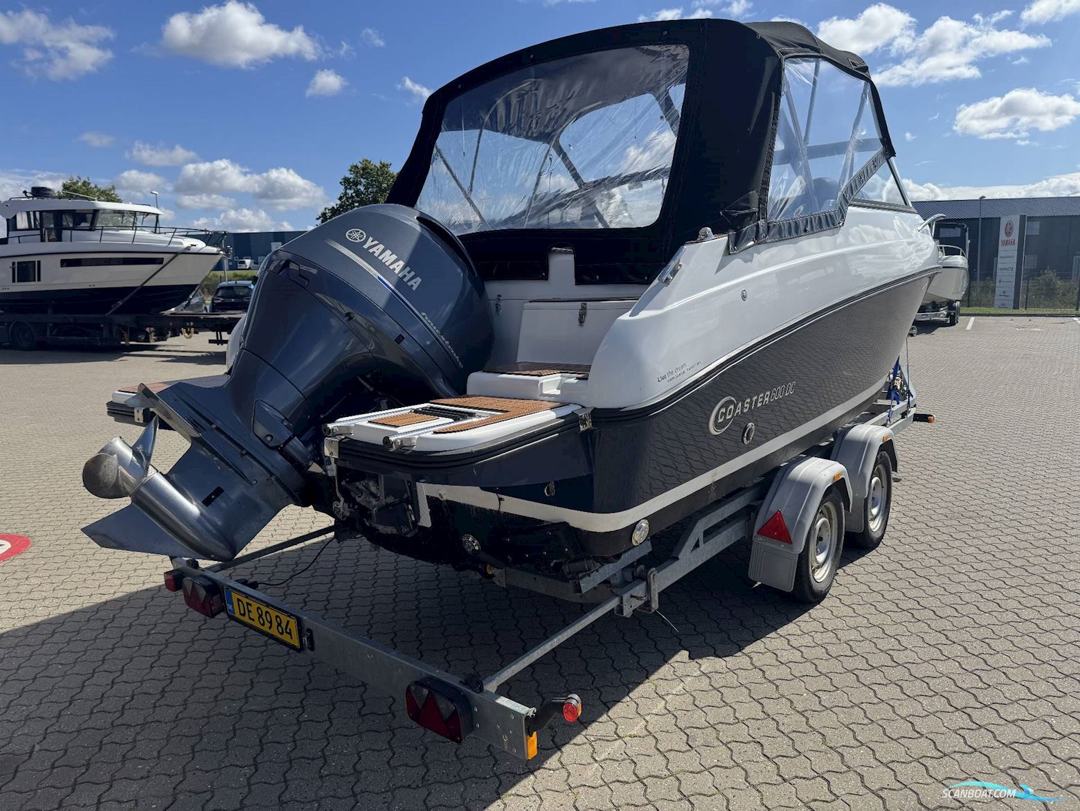 Coaster 600 DC - 175 HK Yamaha/Udstyr