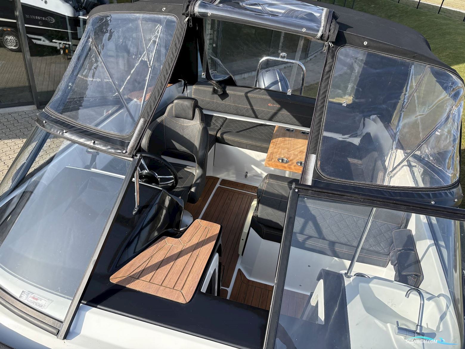 Coaster 600 DC - Yamaha 100 HK/Udstyr