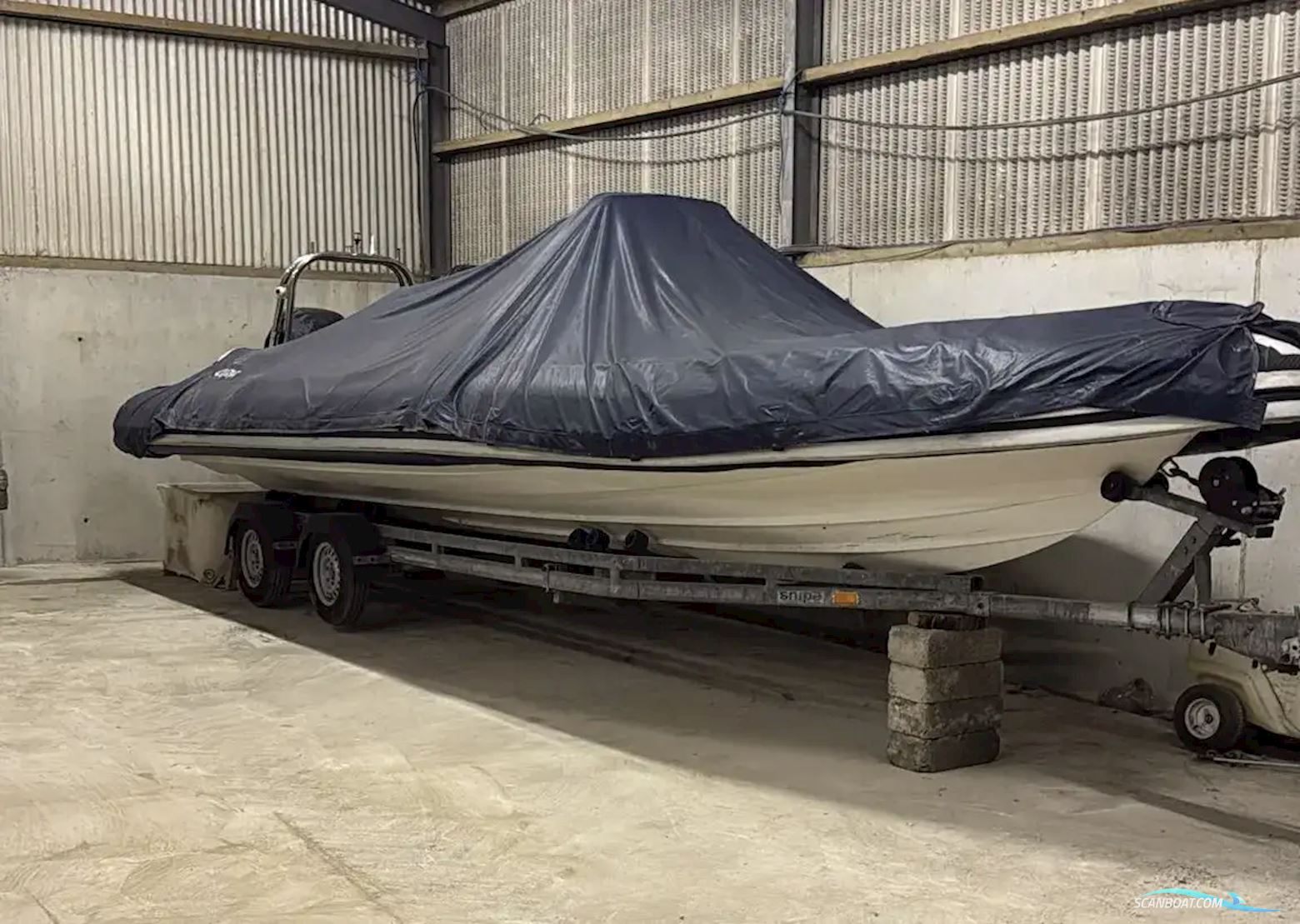 Cobra Nautique 8.0m Motorboot 2004, mit Sukuki motor, Irland
