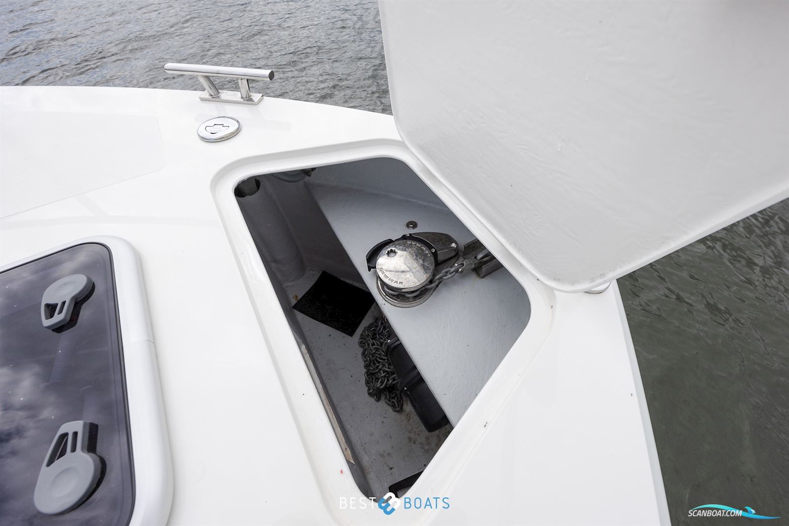 Cobra Yachts Futura 36 Premium Fly