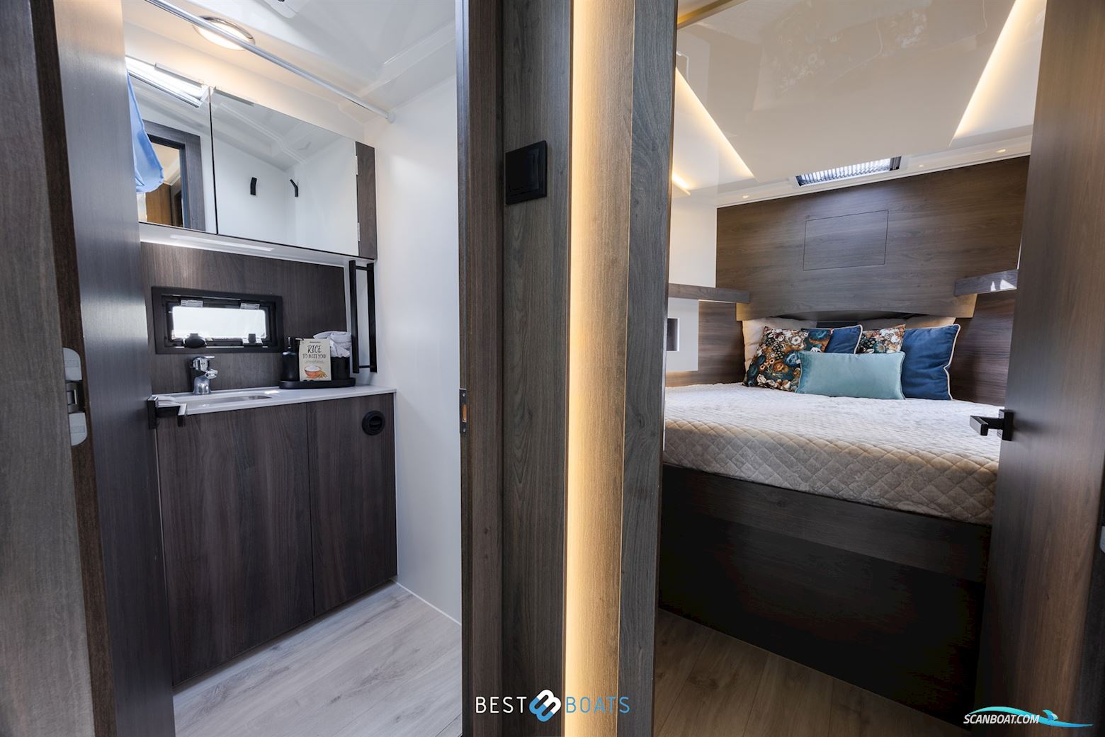 Cobra Yachts Futura 36 Premium Fly