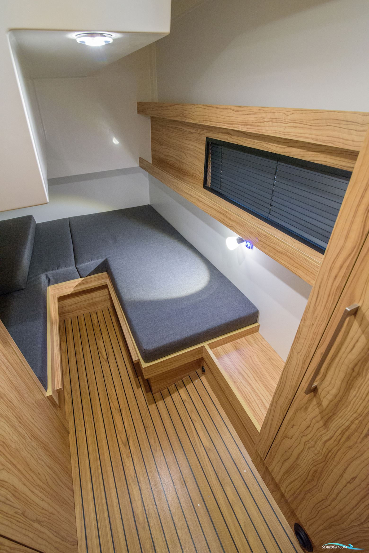 Cobra Yachts Futura 36