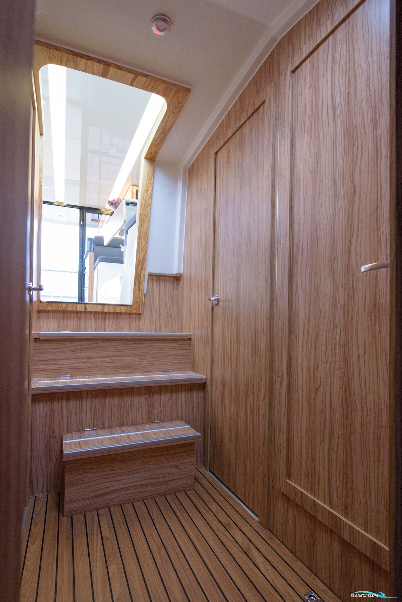 Cobra Yachts Futura 36