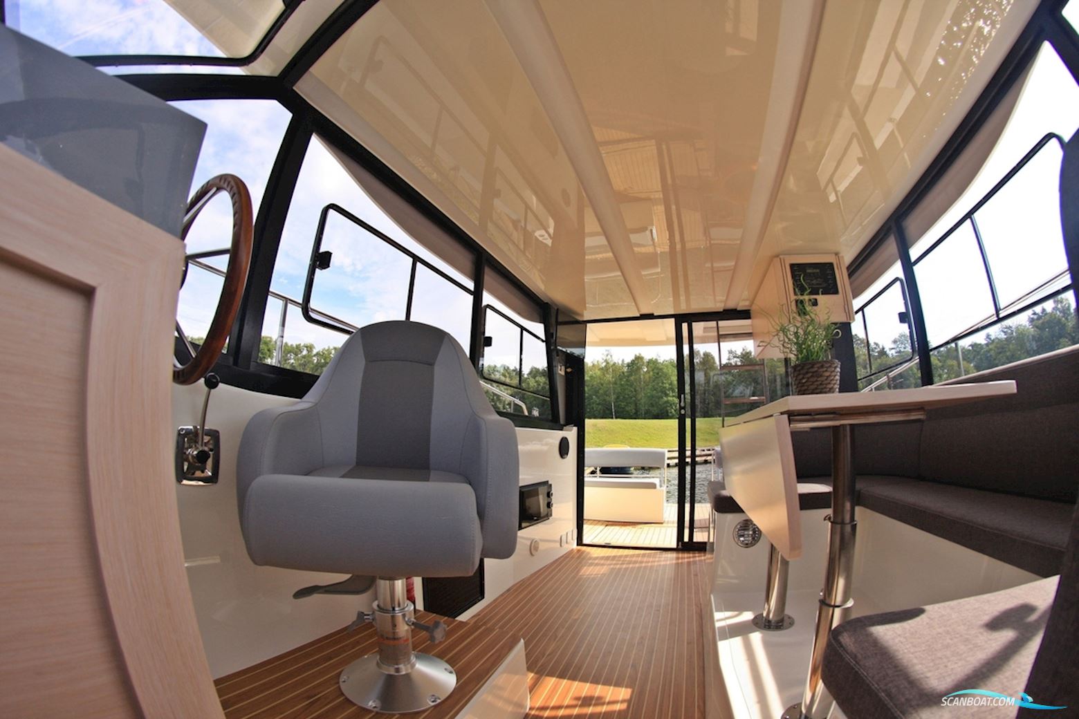 Cobra Yachts Futura 36