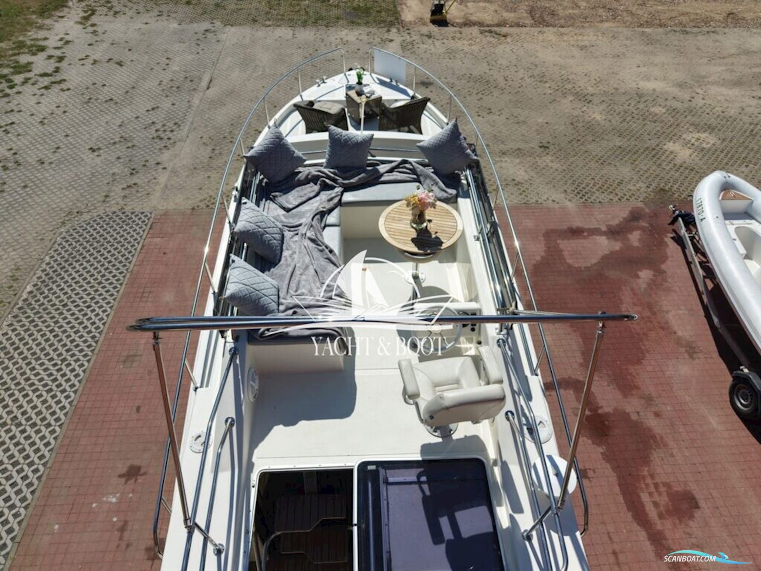 COBRA YACHTS FUTURA 40