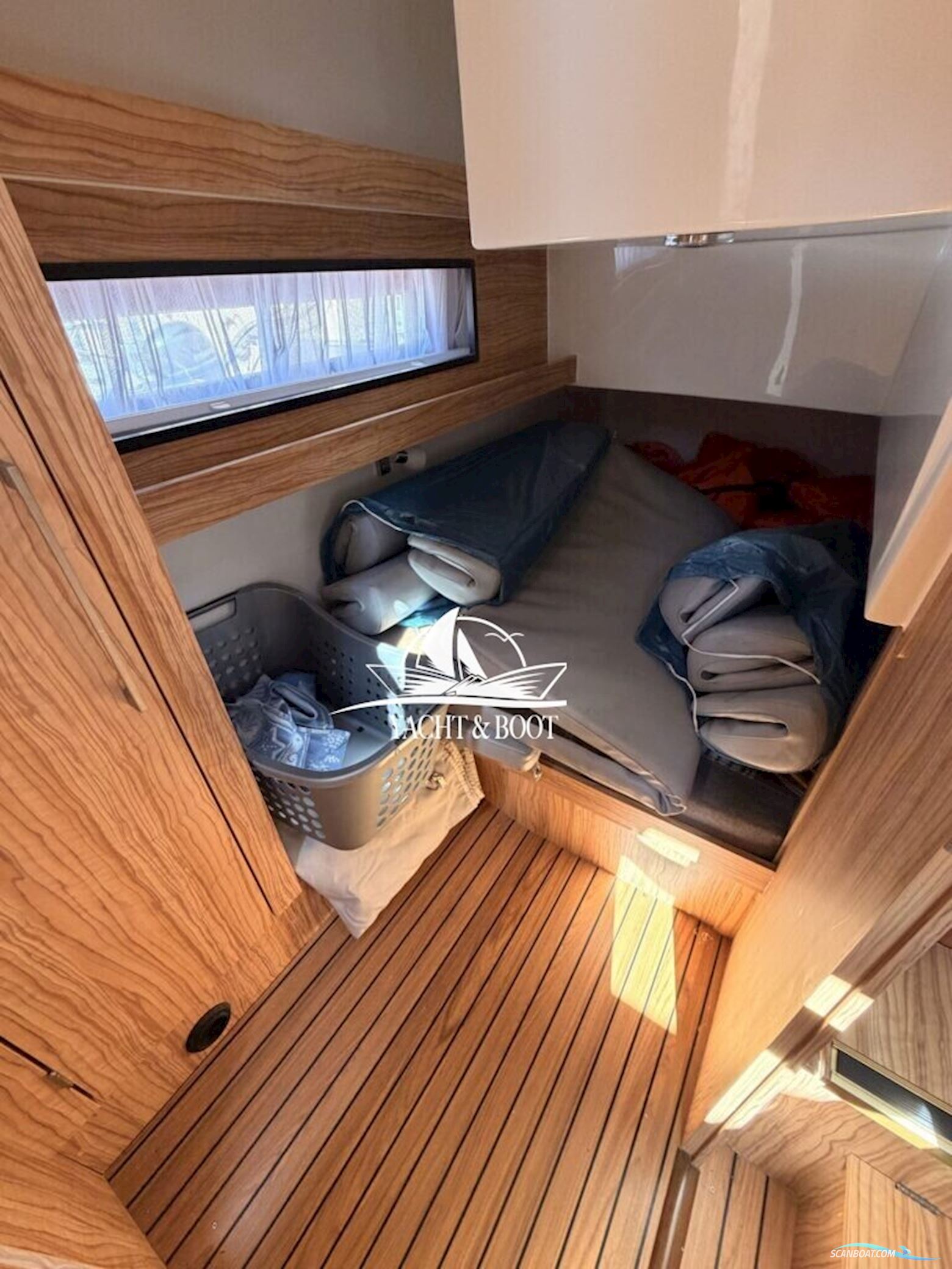 COBRA YACHTS FUTURA 40