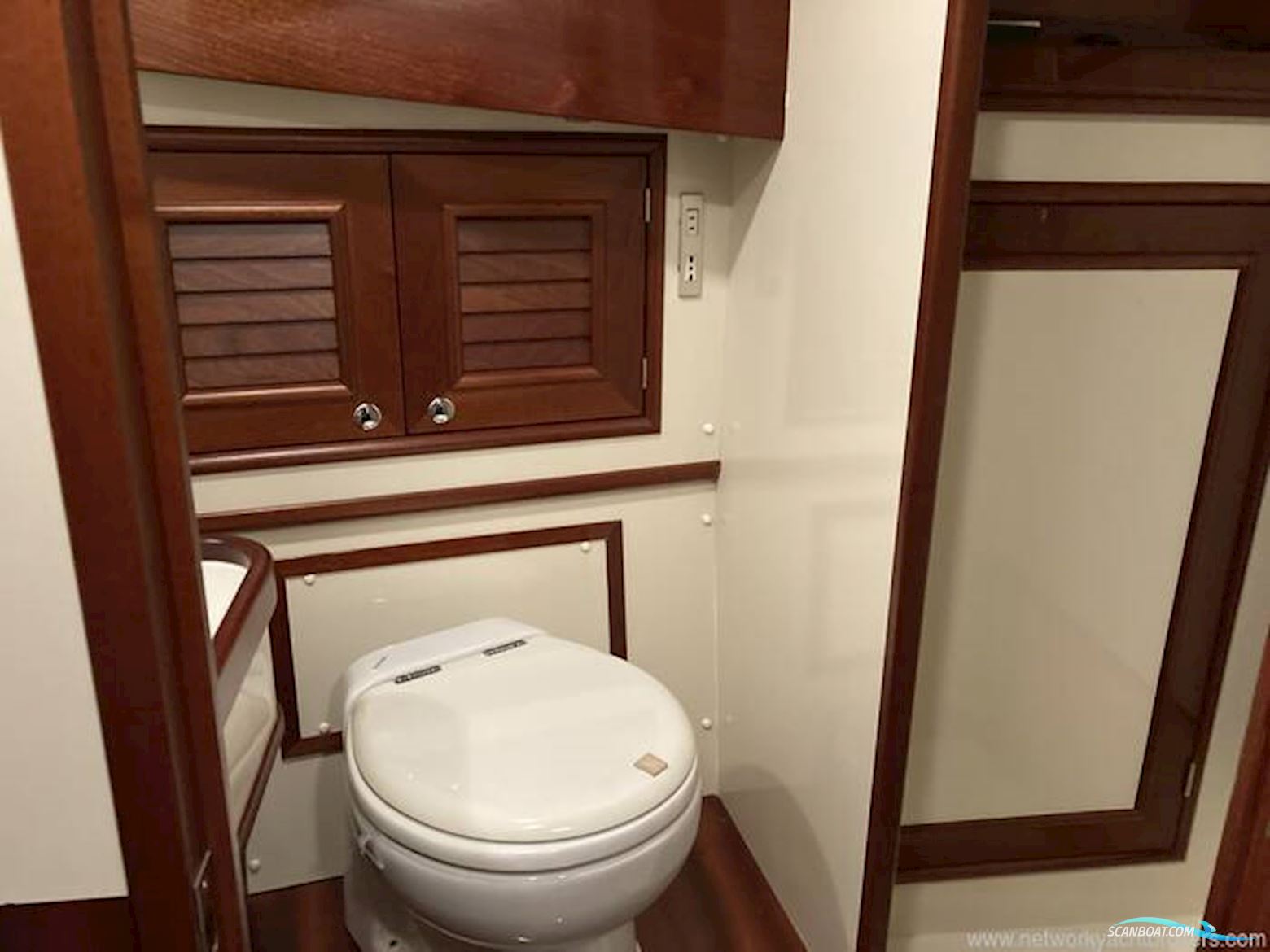 Colombo Leopoldo Lobster 38