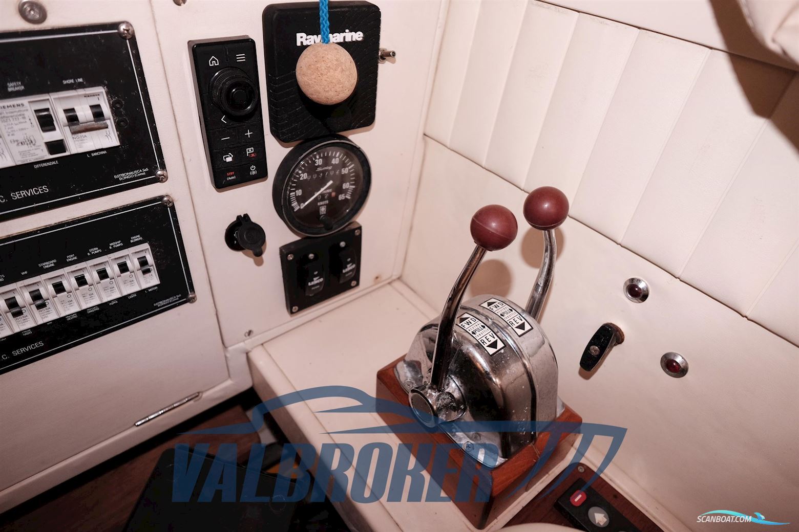 Colombo Sport Fisherman 31