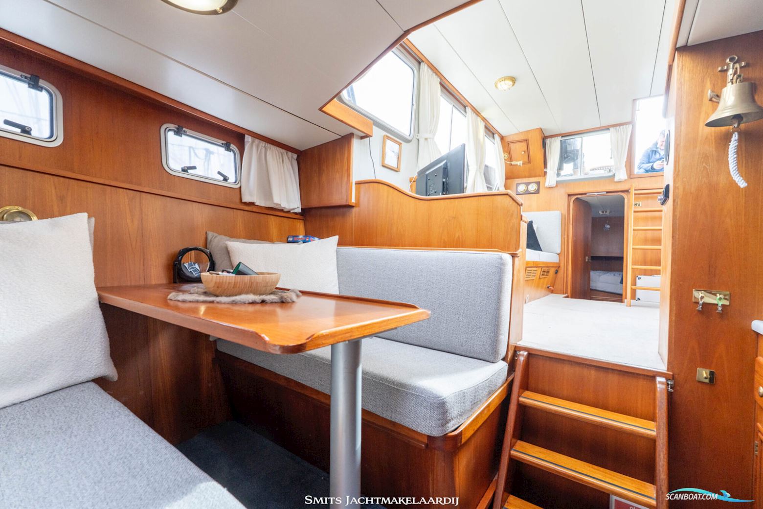 Columbus Stevens Bakdekkruiser 10.70 AK