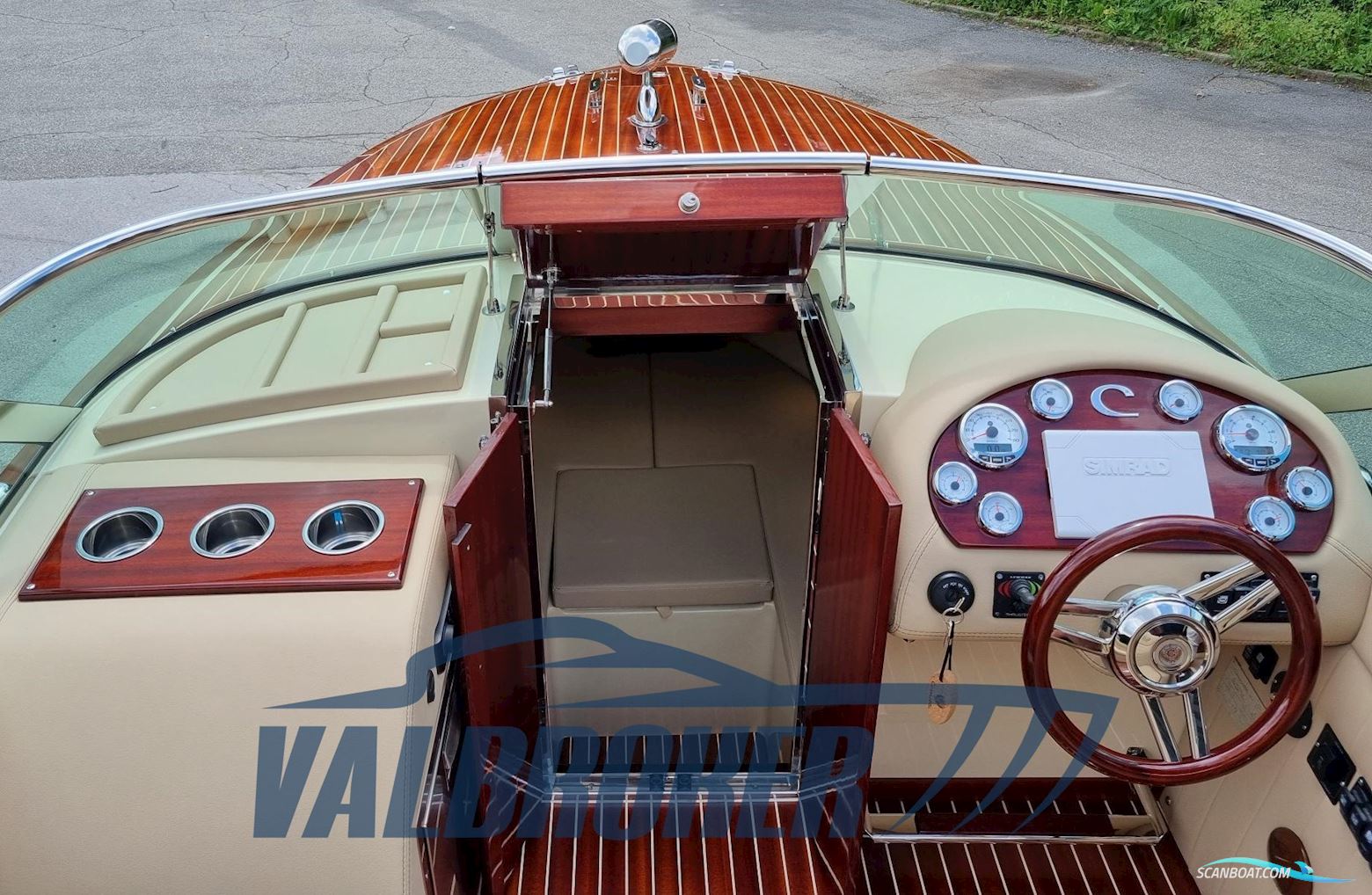 Comitti Wooden Boats Venezia 25 Classic Mahogany