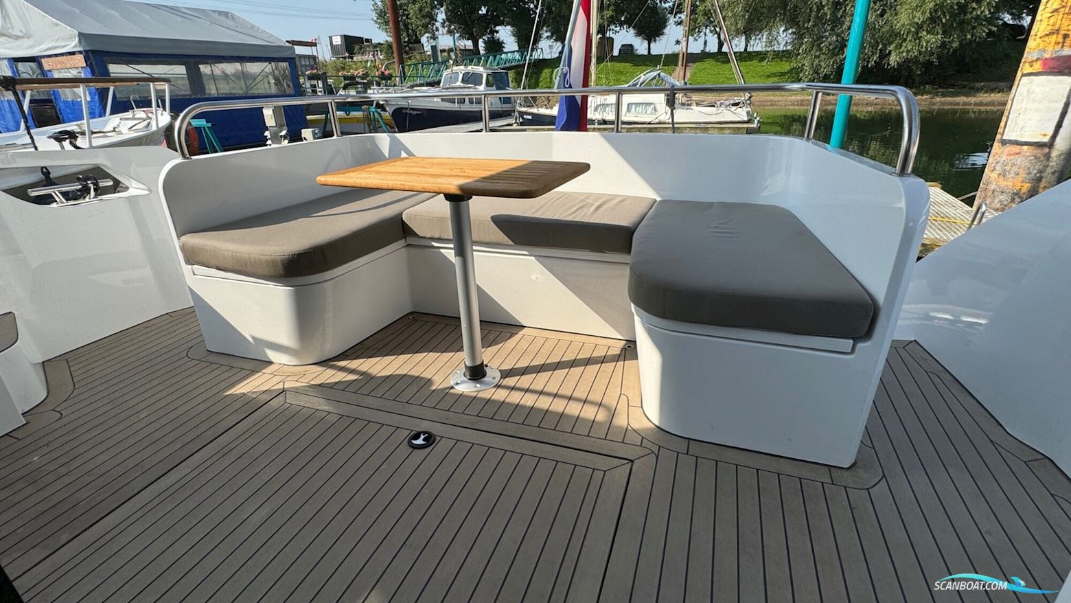 Concordia 110 Sedan Paviljoen