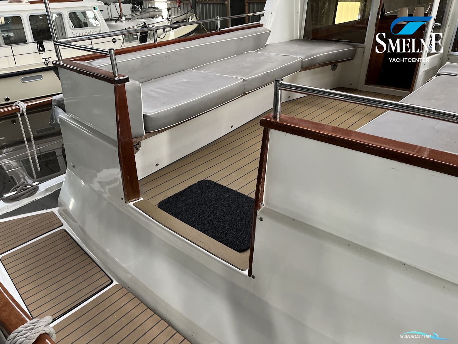 Condor Comtess 44
