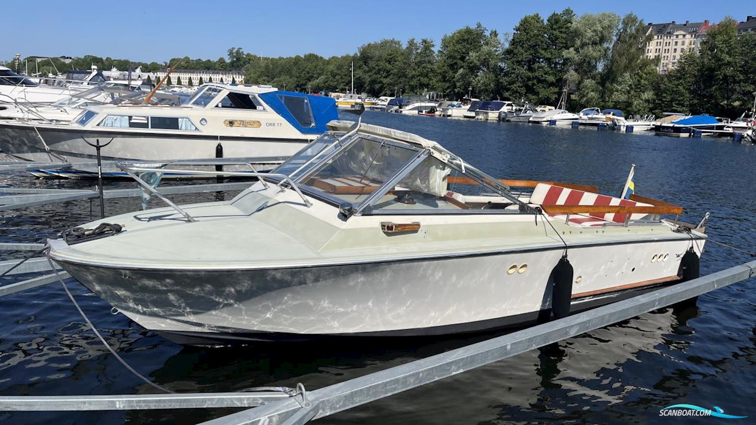 Coronet 21 Daycruiser Motorboot 1976, mit Volvo Penta motor, Sweden