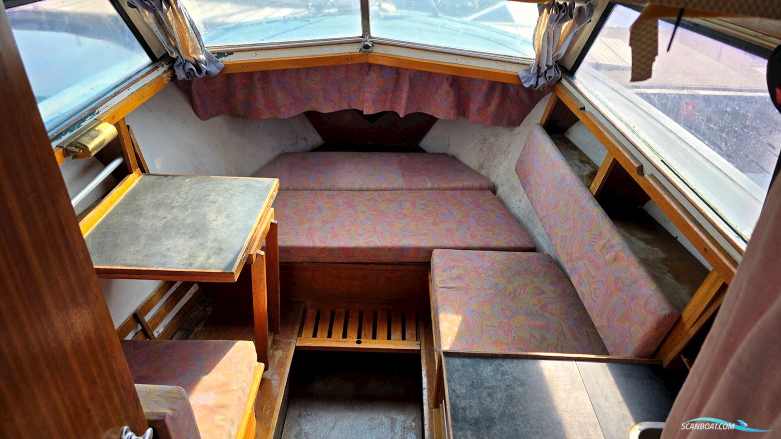 Coronet 24 Cabin