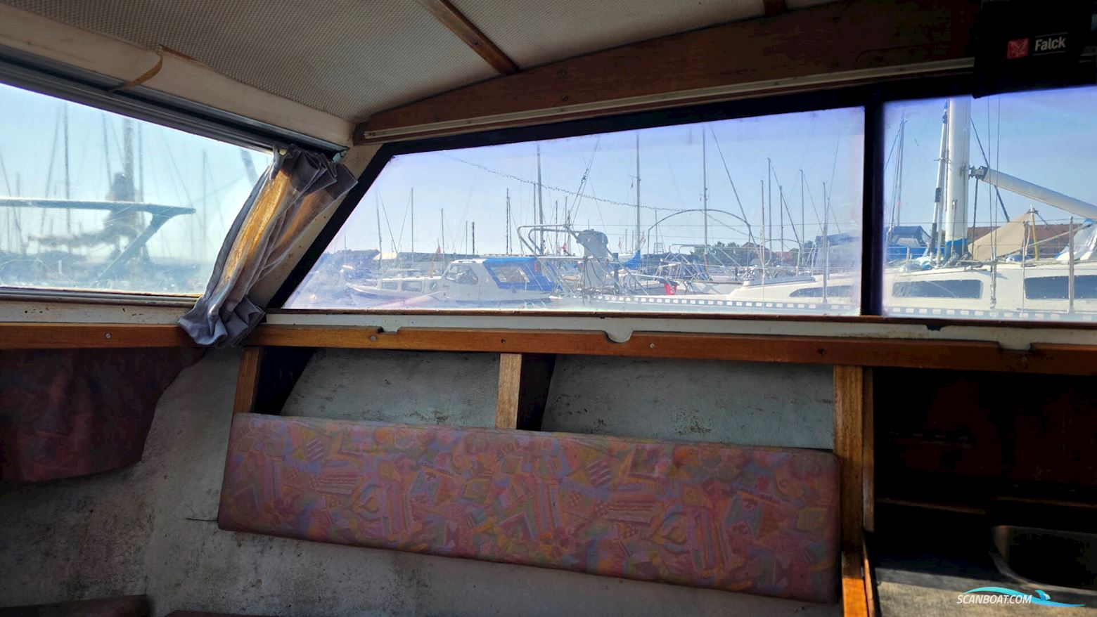 Coronet 24 Cabin