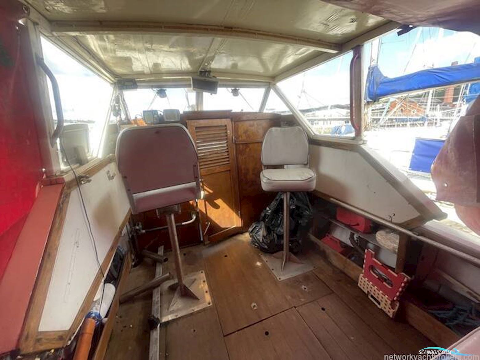 Coronet 24