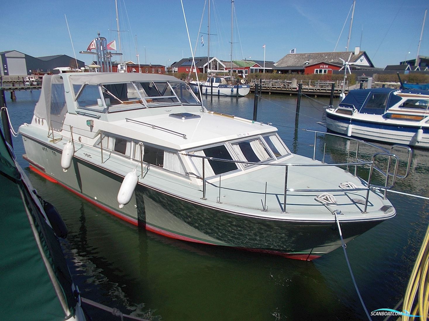 Coronet 31 Aft Cabin Motorboot 1974, mit Volvo Penta D3-160 motor, Dänemark