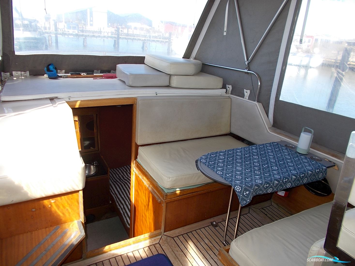 Coronet 31 Aft Cabin