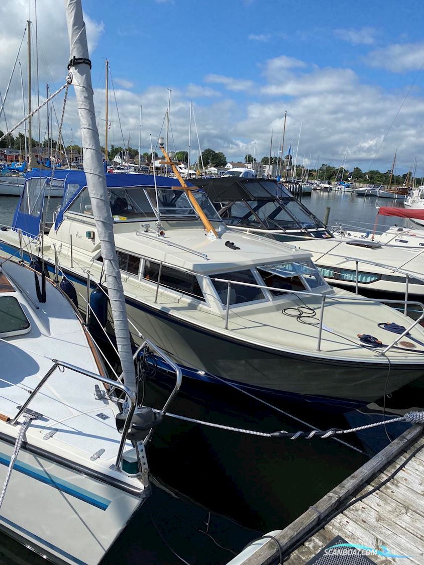 Coronet 31 Seafare Motorboot 1977, mit Volvo Penta B20/AQ130 motor, Dänemark