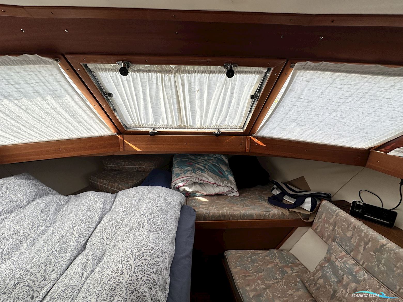 Coronet 32 Oceanfarer