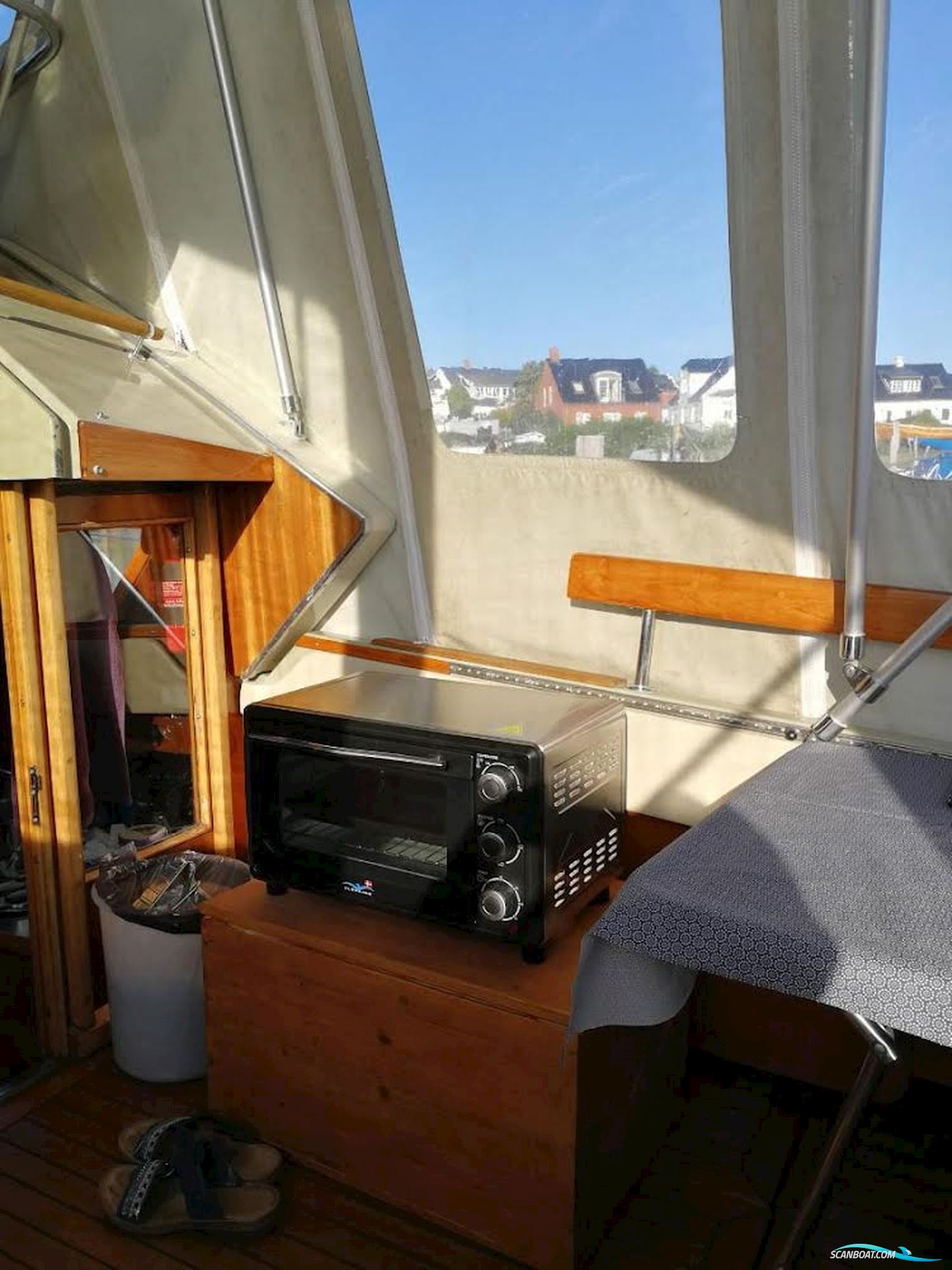 Coronet 32 Oceanfarer