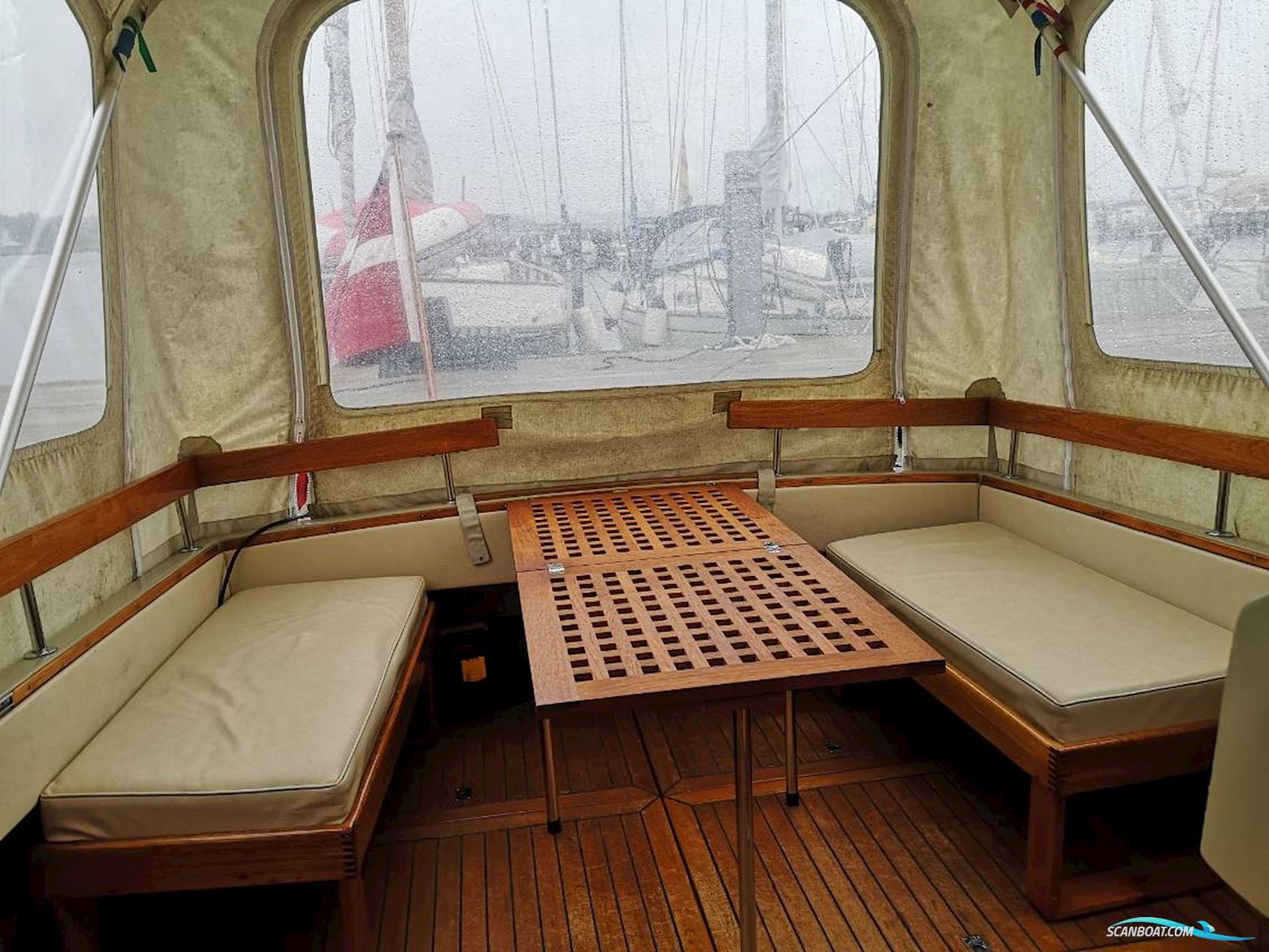 Coronet 32 Oceanfarer