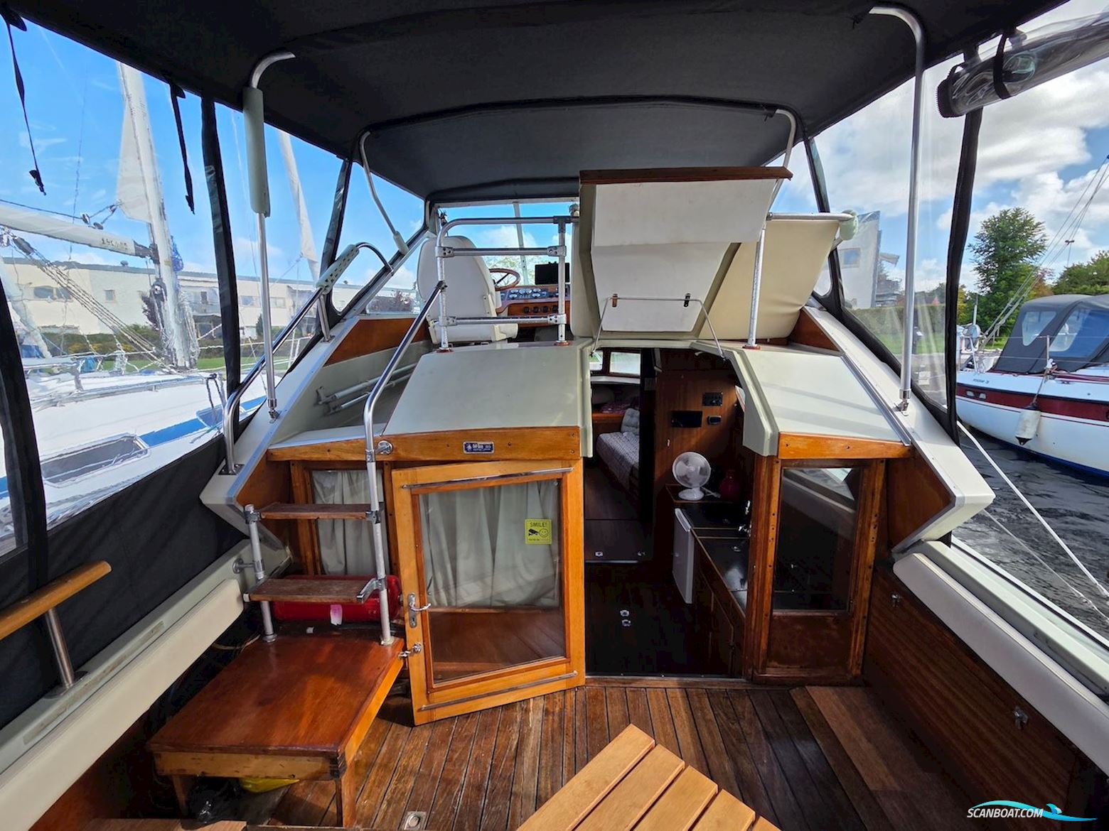 Coronet 32 Oceanfarer