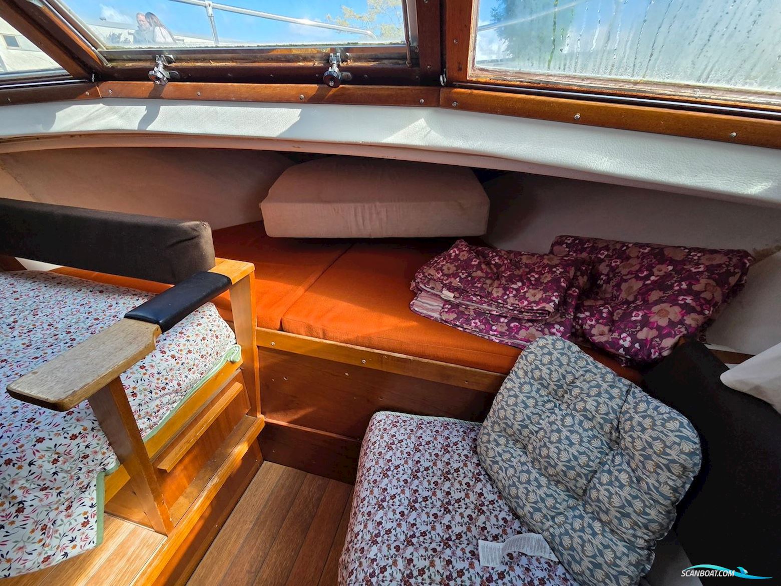 Coronet 32 Oceanfarer
