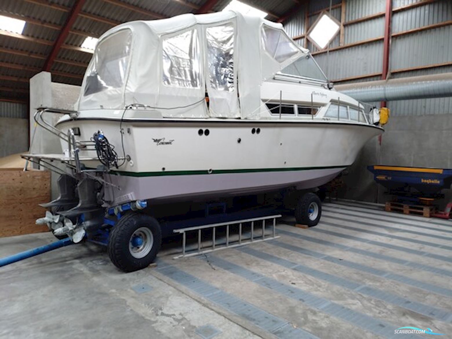 Coronet 32 Oceanfarer