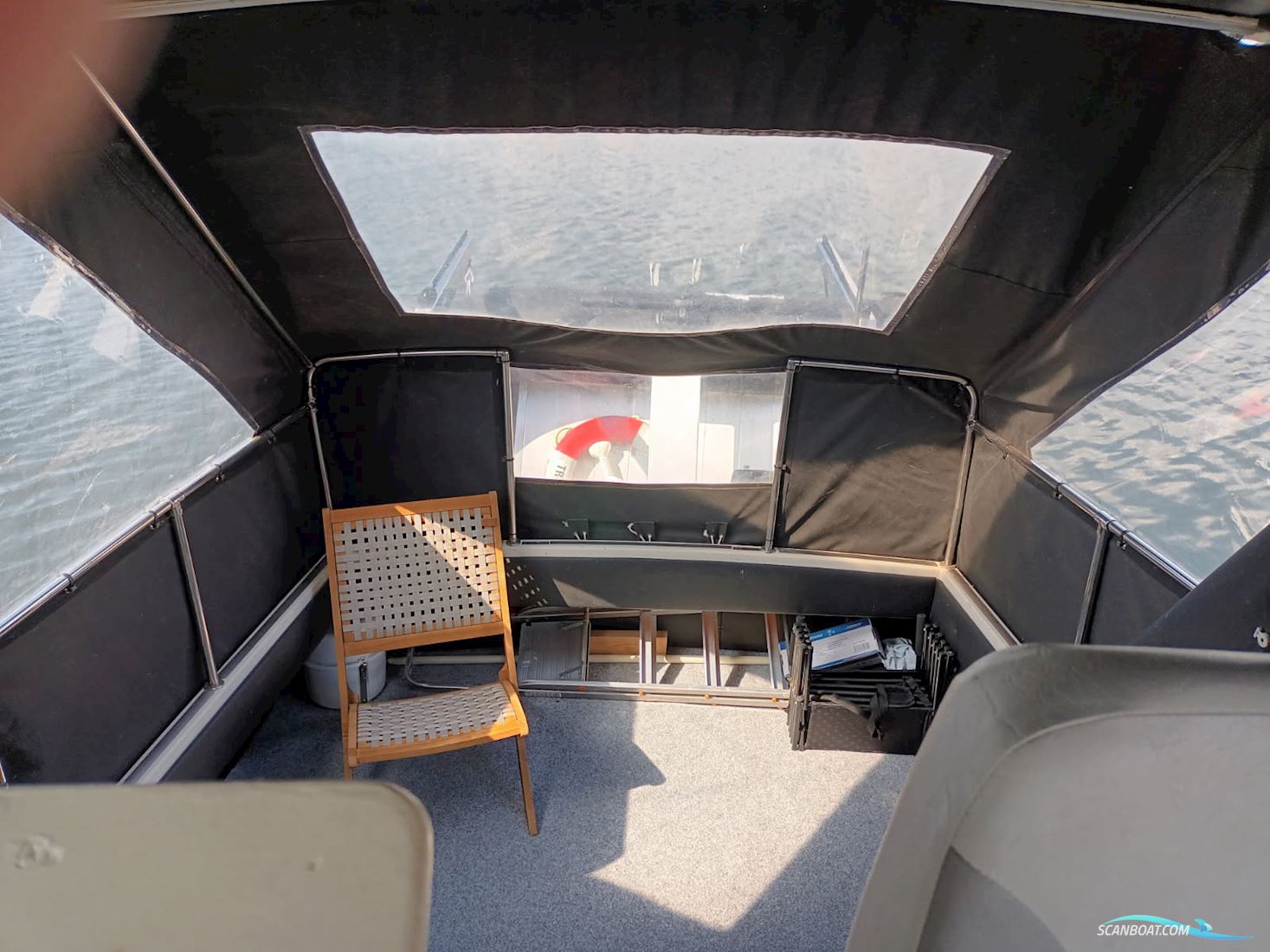 Coronet 32 Oceanfarer Wing