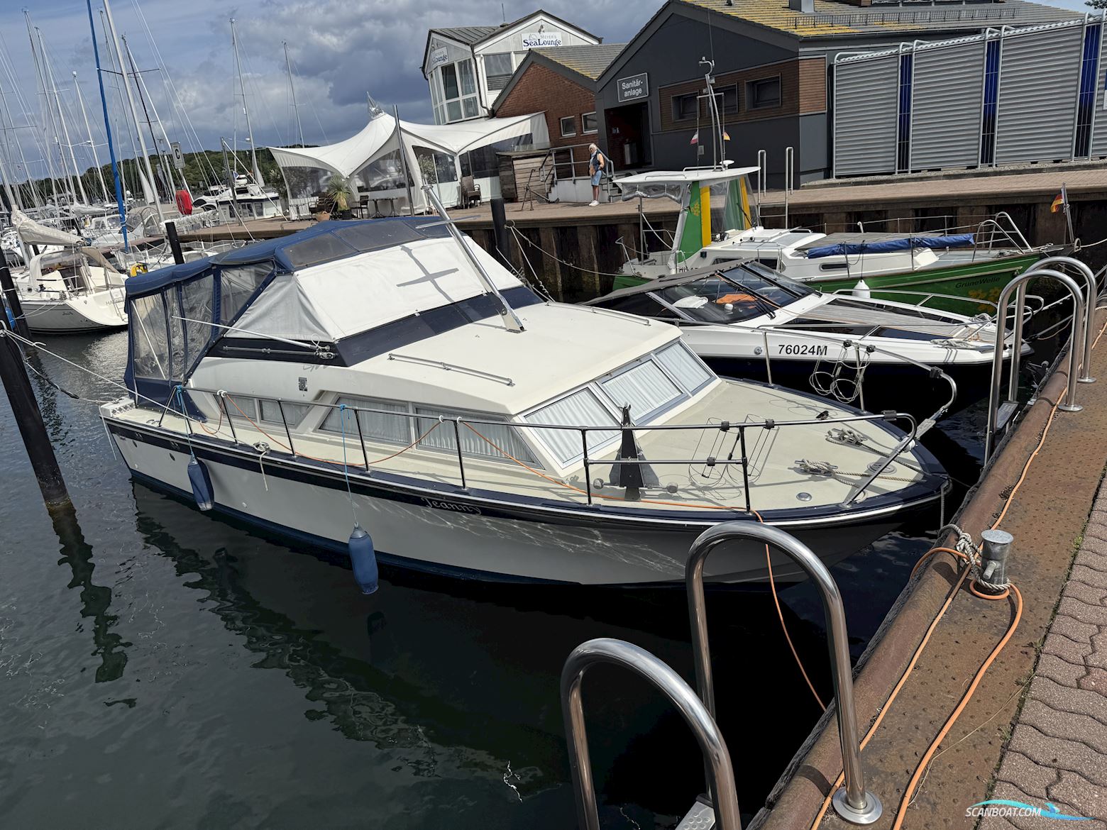 Coronet Commander 32 Motorboot 1974, mit Volvo Penta AQAD40B motor, Deutschland