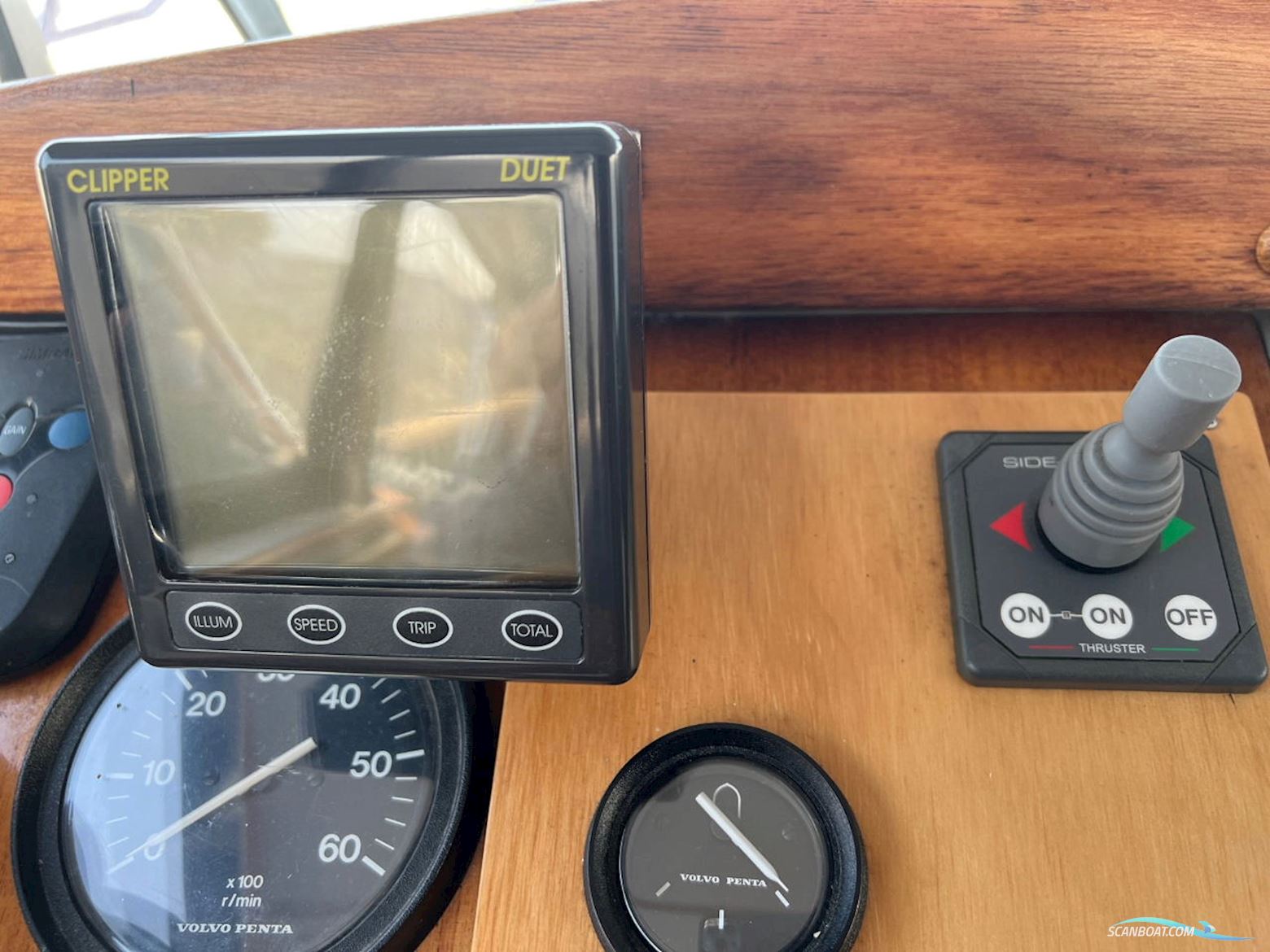 Coronet De Luxe 24 Cabin