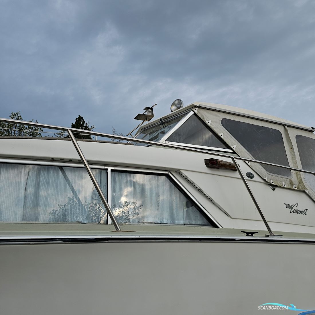 Coronet De Luxe 24 Cabin