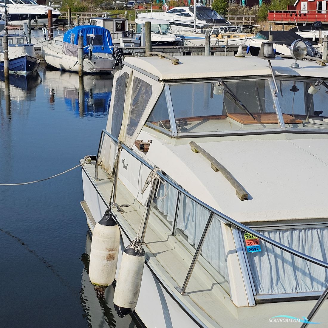 Coronet De Luxe 24 Cabin, Tilbud i April Nyere Mercury Motor