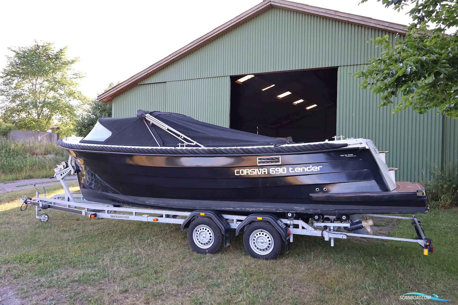 Corsiva 690 Tender 2020 70HK